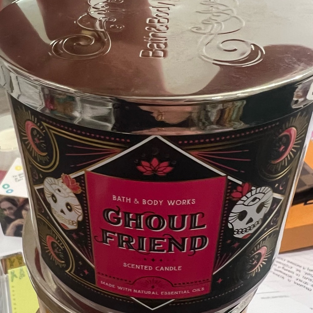 Ghoul friend Halloween bath & body works candle